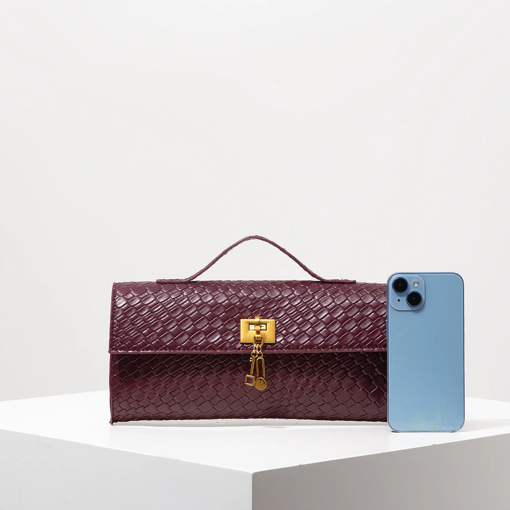 Scarlett Burgundy Handbag – Timeless Vintage Elegance