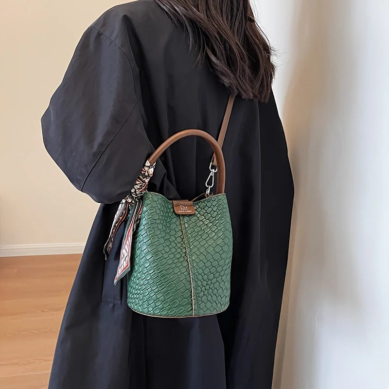 Amélie Woven Bucket Bag – 3-in-1 Everyday Elegance
